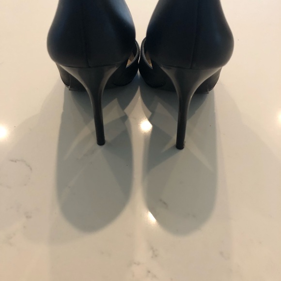 Steve Madden Varcityy Pump - Picture 3 of 3